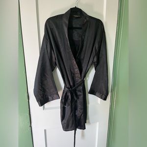 EUC black robe with pockets